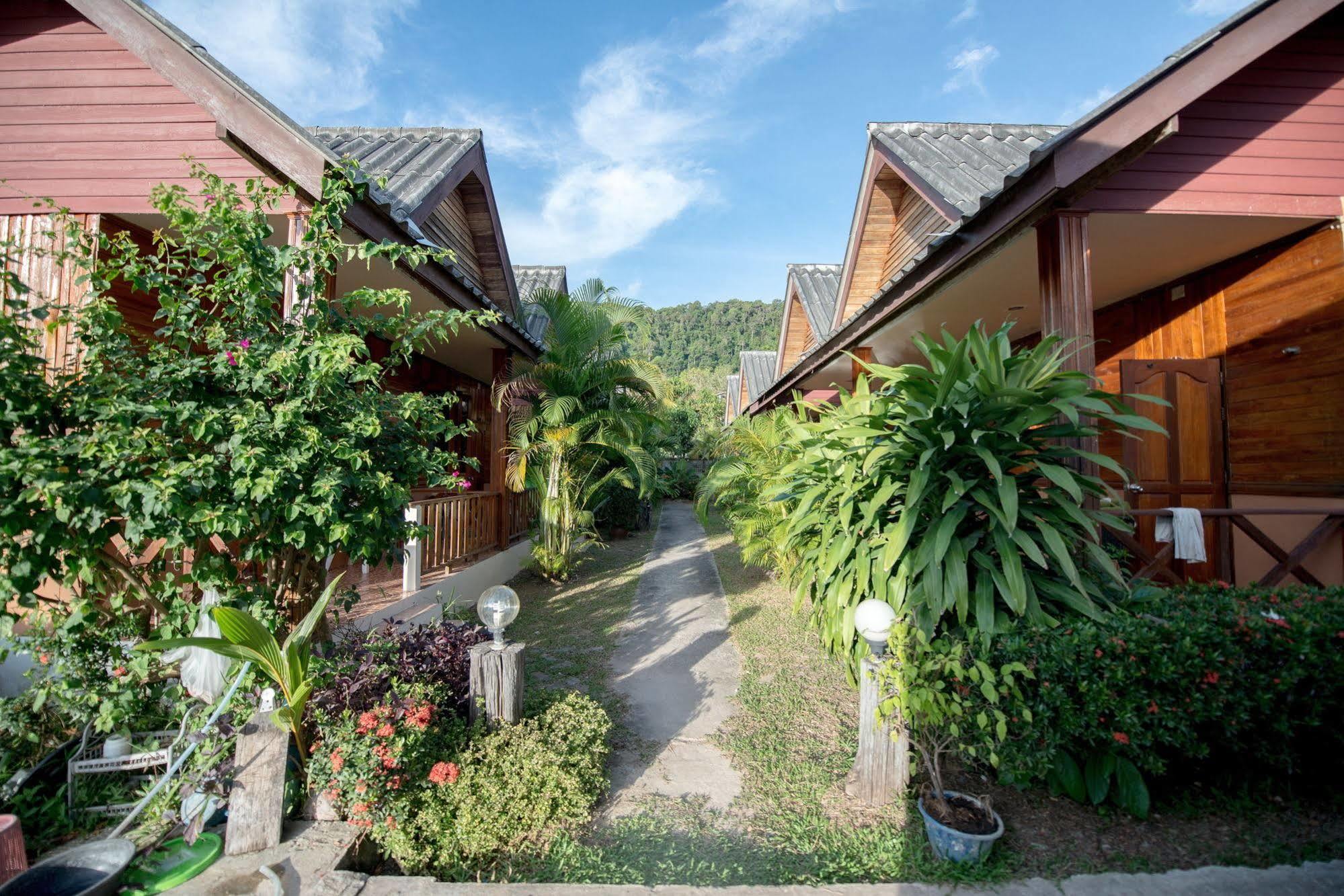 Poonsap Resort Ko Lanta Extérieur photo