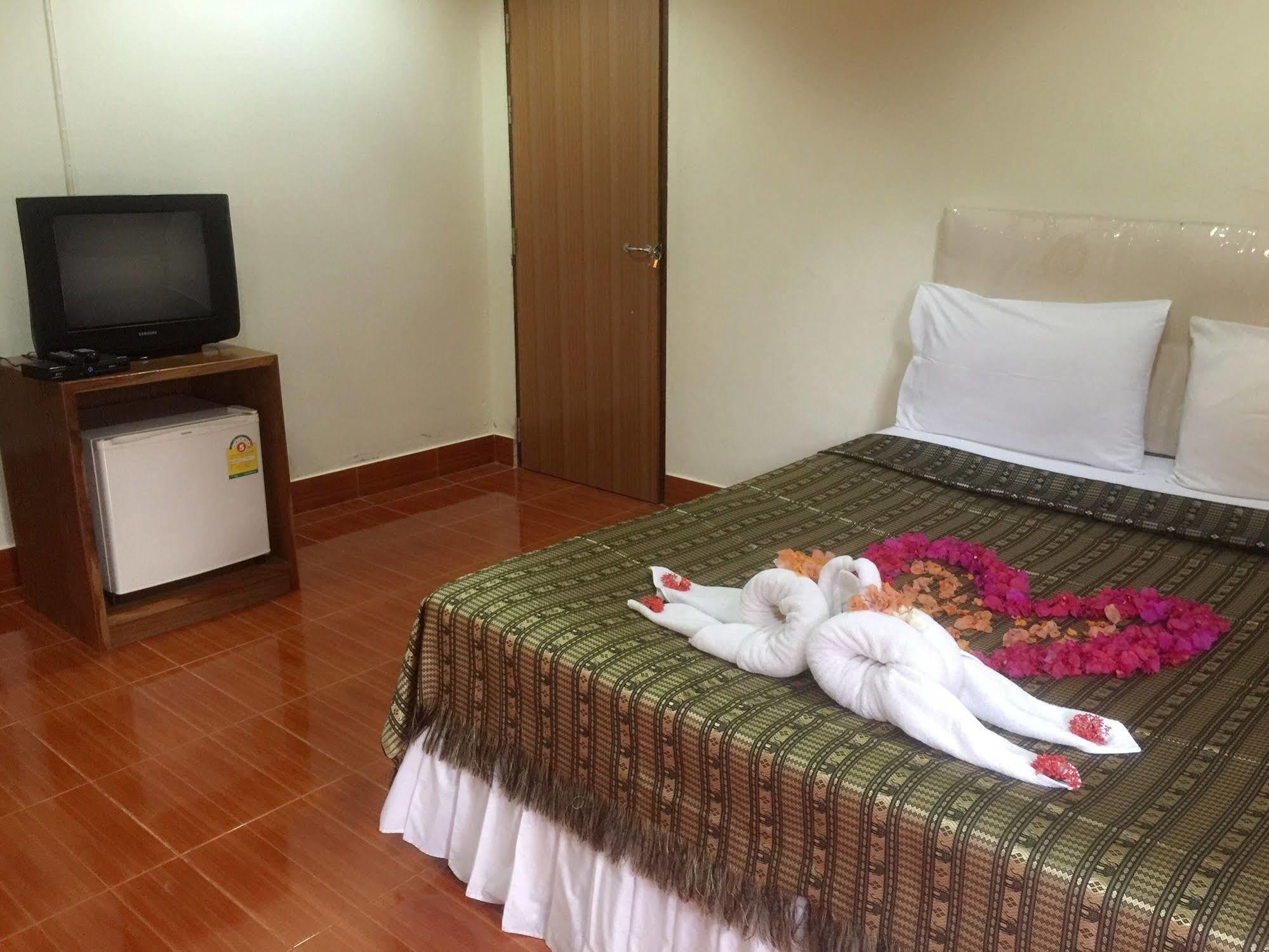 Poonsap Resort Ko Lanta Extérieur photo
