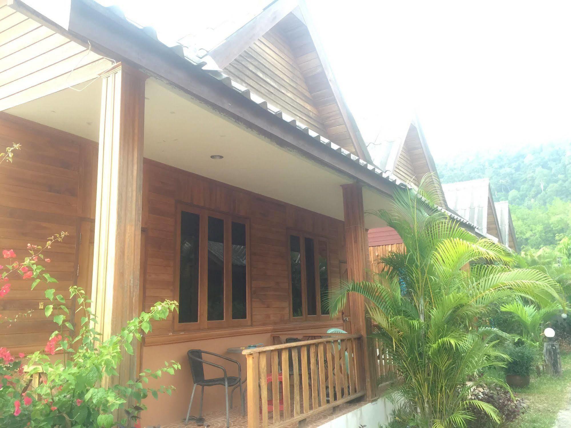 Poonsap Resort Ko Lanta Extérieur photo