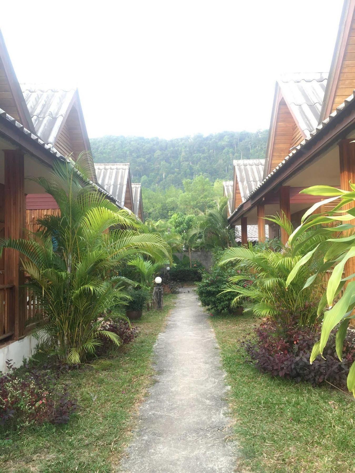 Poonsap Resort Ko Lanta Extérieur photo