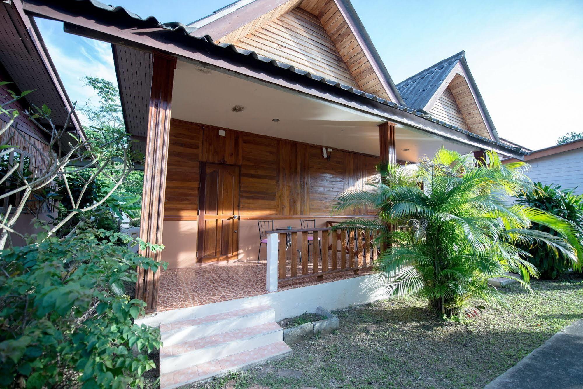 Poonsap Resort Ko Lanta Extérieur photo
